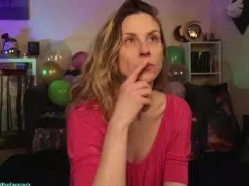 widthofapeach from Chaturbate is Freechat
