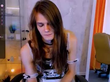 Try our girls live displays and explore the company of endless strippers, with beautiful physiques, vibrating toys and more.