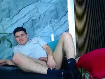 Try our girls live displays and explore the company of endless strippers, with beautiful physiques, vibrating toys and more.