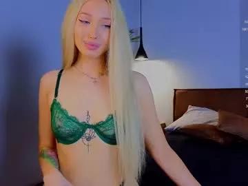 wow_peach_girl from Chaturbate is Freechat
