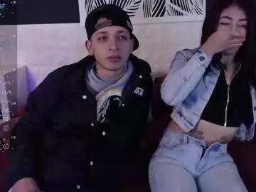 xnaugthy_gamesx from Chaturbate