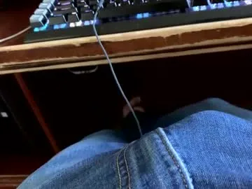 yagishirafe — #goth #emo #18 #shower