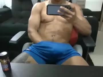 yimmi_latino from Chaturbate is Freechat