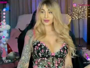 Try our girls live displays and explore the company of endless strippers, with beautiful physiques, vibrating toys and more.