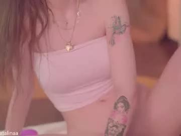 Try our girls live displays and explore the company of endless strippers, with beautiful physiques, vibrating toys and more.