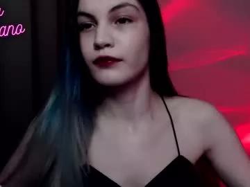 Try our girls live displays and explore the company of endless strippers, with beautiful physiques, vibrating toys and more.
