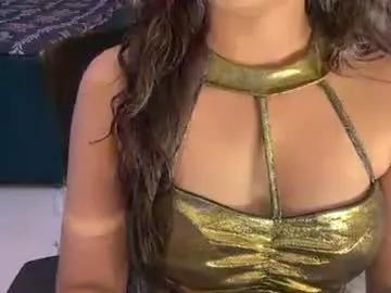 Try our girls live displays and explore the company of endless strippers, with beautiful physiques, vibrating toys and more.