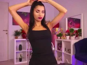 Try our girls live displays and explore the company of endless strippers, with beautiful physiques, vibrating toys and more.