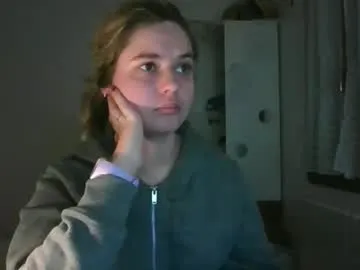 zazbella — Welcome to my room! - Goal: Flas ass [32 tokens left]