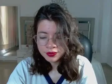 zoecruzz — GOAL: Gran squirt [642 tokens remaining] Welcome guys  #lovense #perfectass #seduction #natural