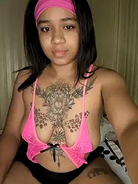 Photos of --roxyyy___ from StripChat is Freechat
