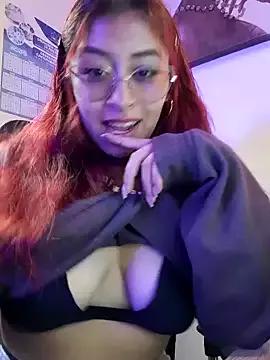 Try our girls live displays and explore the company of endless strippers, with beautiful physiques, vibrating toys and more.