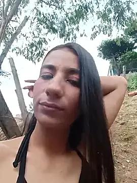 -juicy_ from StripChat is Freechat