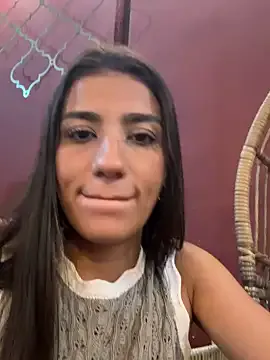 -juicy_ — They suck my tits in the park