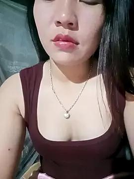 Try our girls live displays and explore the company of endless strippers, with beautiful physiques, vibrating toys and more.