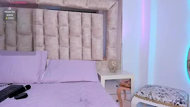 -Melissa from StripChat is Freechat