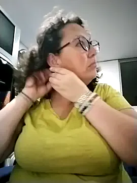 Avatar of -saraqueen-