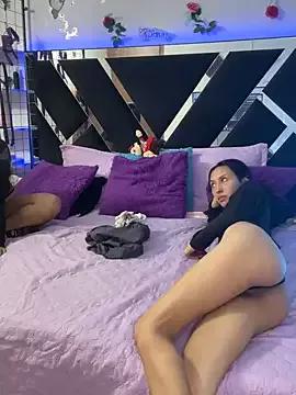 1lovelygirls from StripChat is Freechat