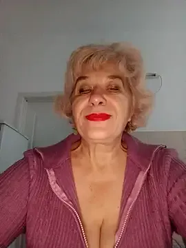 Avatar of 52MiaLove02