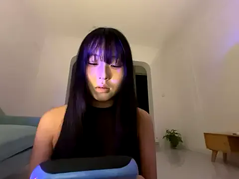 77momomo — Freechat on StripChat