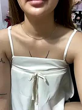 Try our girls live displays and explore the company of endless strippers, with beautiful physiques, vibrating toys and more.