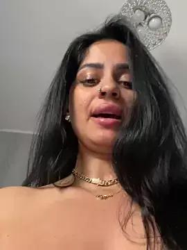 Photos of _adelle from StripChat is Freechat