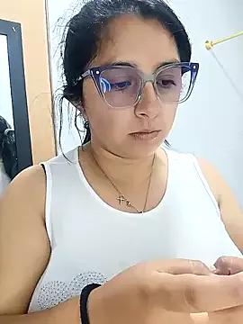 Try our girls live displays and explore the company of endless strippers, with beautiful physiques, vibrating toys and more.