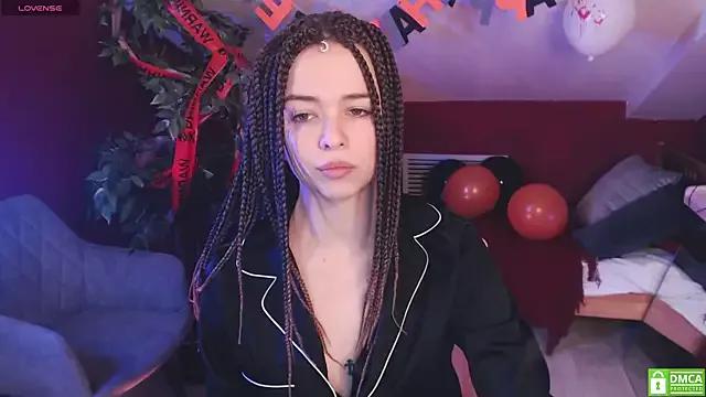 Try our girls live displays and explore the company of endless strippers, with beautiful physiques, vibrating toys and more.