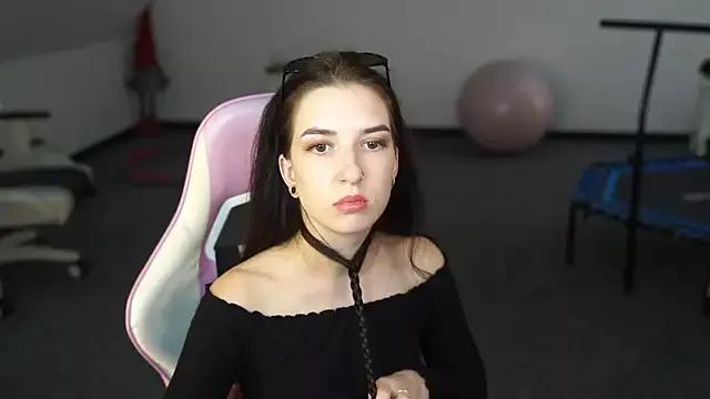 Try our girls live displays and explore the company of endless strippers, with beautiful physiques, vibrating toys and more.