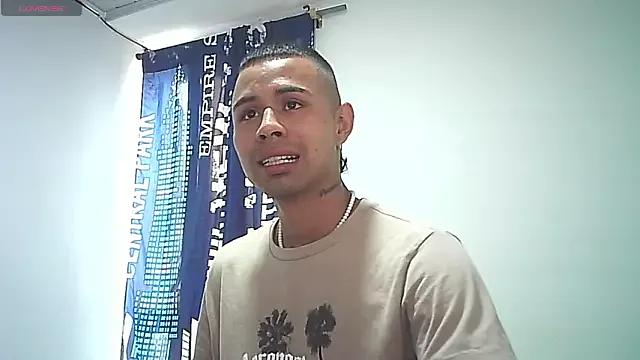 _Logan_Colton_ from StripChat is Freechat