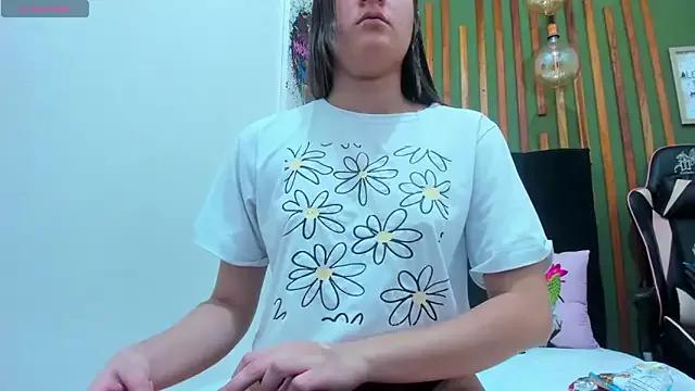 _Mia_cute from StripChat is Freechat