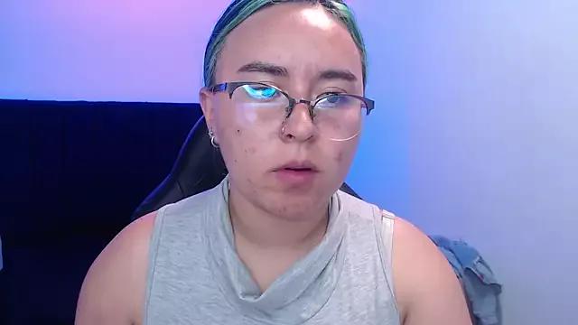 _MissMegann from StripChat is Freechat