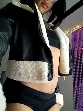Try our girls live displays and explore the company of endless strippers, with beautiful physiques, vibrating toys and more.