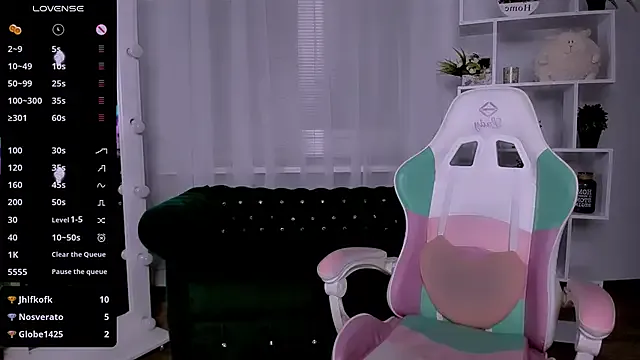 _Rein_ramm — Doggy pose naked