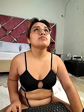 _sara_6 from StripChat is Freechat