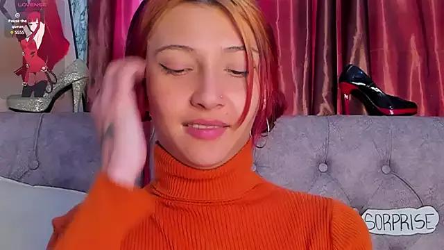 Try our girls live displays and explore the company of endless strippers, with beautiful physiques, vibrating toys and more.