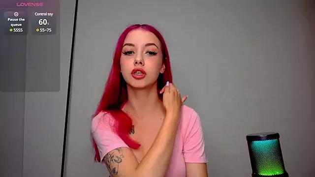 A_Karolina from StripChat is Freechat