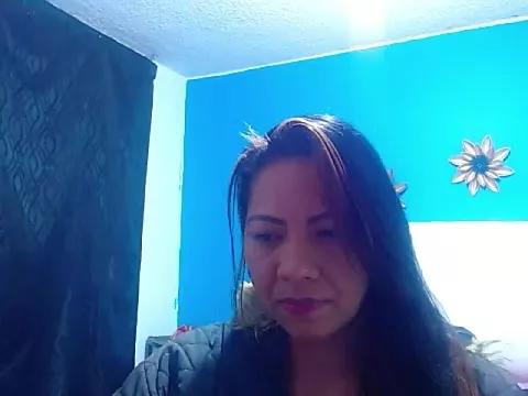 Adarasaenz_ from StripChat