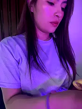 Adarha_Ramirez — Freechat on StripChat