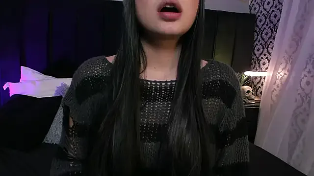 Adeelinee — Freechat on StripChat