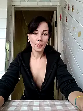 Adeline3302's avatar