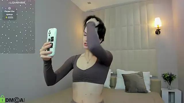 Try our girls live displays and explore the company of endless strippers, with beautiful physiques, vibrating toys and more.