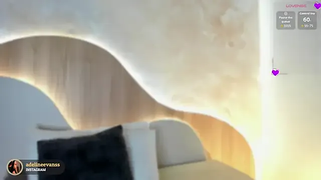 Avatar of AdelineEvanss