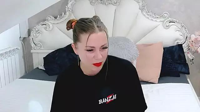 AdelleDeep from StripChat is Freechat