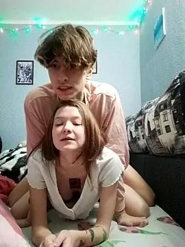 ahhhahhhahhh7777 from StripChat