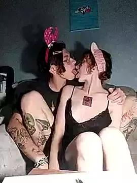 ahhhahhhahhh7777 from StripChat