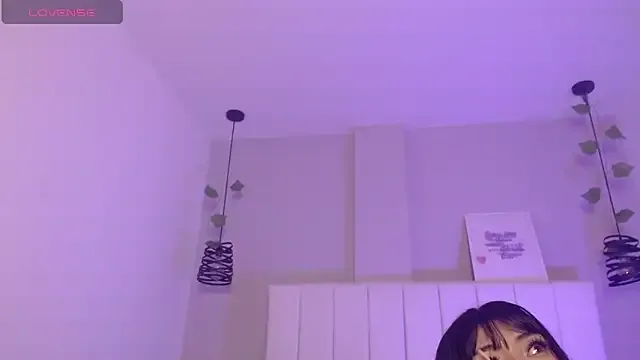 Ahri_roux_1 — Freechat on StripChat