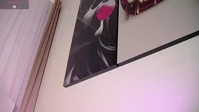 Try our girls live displays and explore the company of endless strippers, with beautiful physiques, vibrating toys and more.