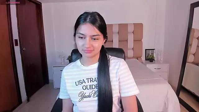 AidaJones from StripChat is Freechat