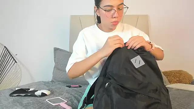 Ainoa_Pink from StripChat is Freechat